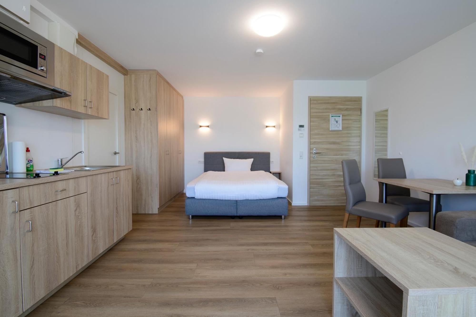 Smart & Stay Aparthotel Saarlouis Lisdorf - Self-Check-In - Free Parking Экстерьер фото